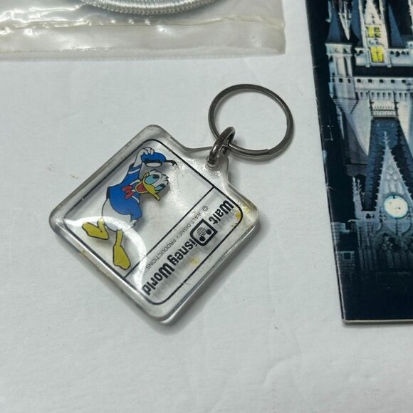 Vintage Walt DisneyWorld Memorabilia Patch Keychain HallofFame Pin Brochure Bag - Picture 3 of 7